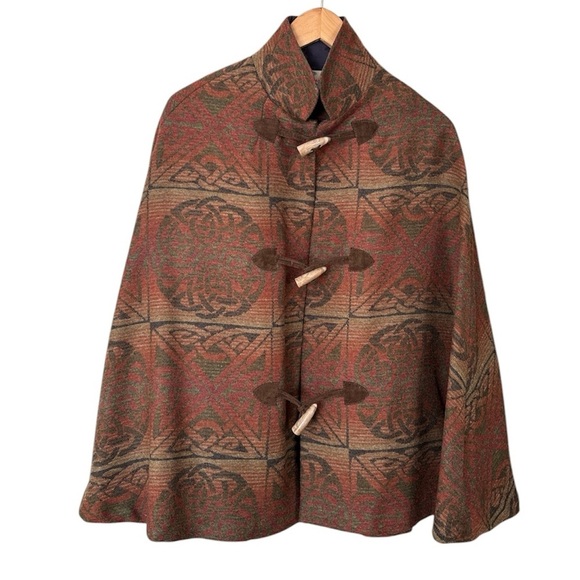 CALZEAT CELTIC COLLECTION, Made in Scotland, 100% Wool Cape/Poncho - Picture 1 of 8